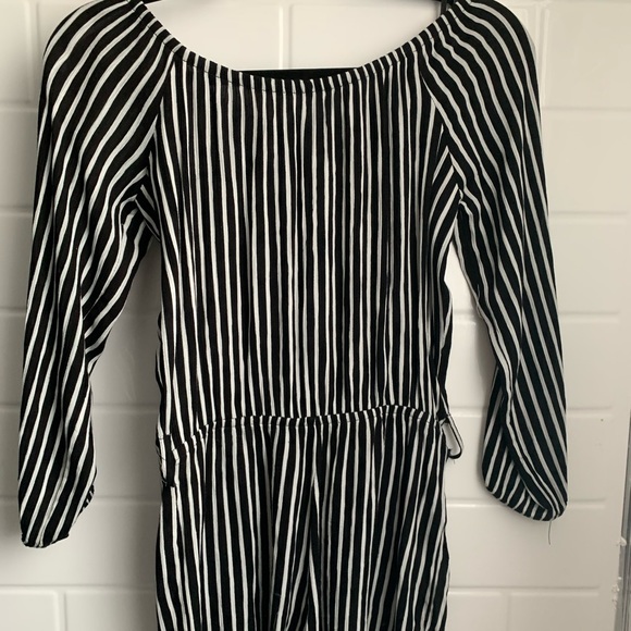 Striped romper🦋 - Picture 4 of 4